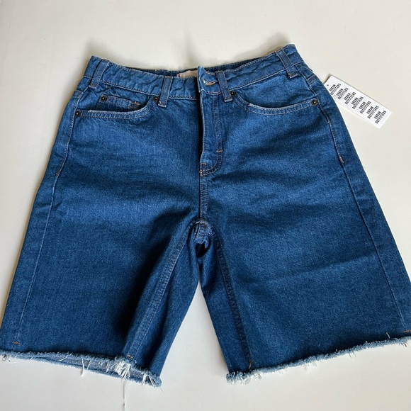 NWT BDG UO Tori Mid Rise Denim Jort Size 24 - Picture 8 of 14
